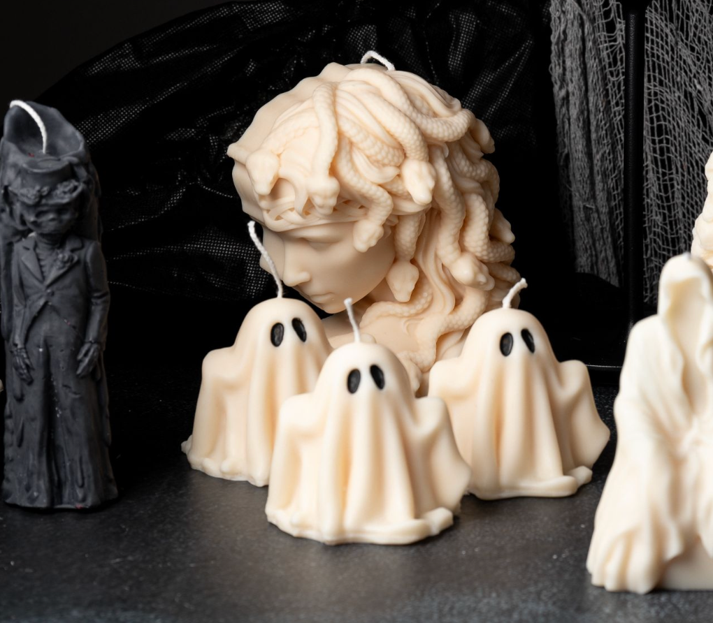 Spooky Spectral Charm - Cutie Ghost Candle