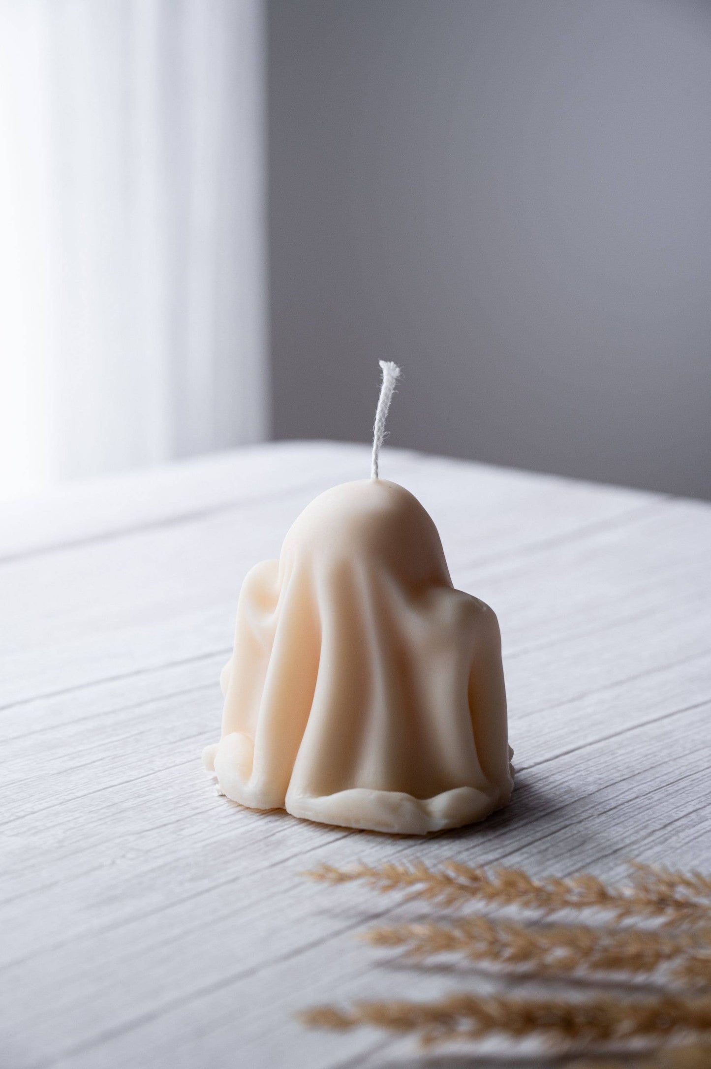 Spooky Spectral Charm - Cutie Ghost Candle